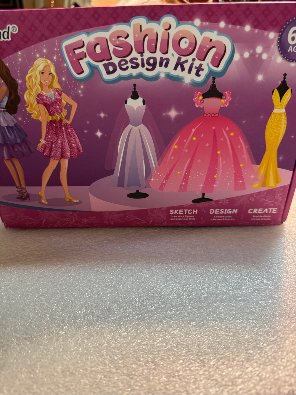 New in Box Fashion Design Kit for Kids Sketch& Create Design Ages 6+